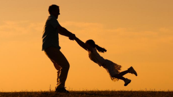7 Olahraga Ayah dan Anak yang Bantu Kedekatan Emosial Keluarga