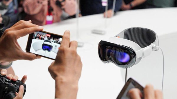Info Gadget Terbaru 2024: Apple Vision Pro
